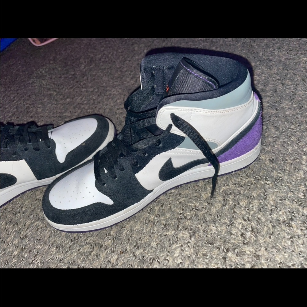 Jordan 1 mid se purple
